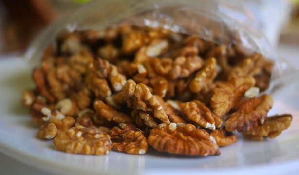 Pecan dalam diet lelaki meningkatkan peredaran darah dan meningkatkan potensi